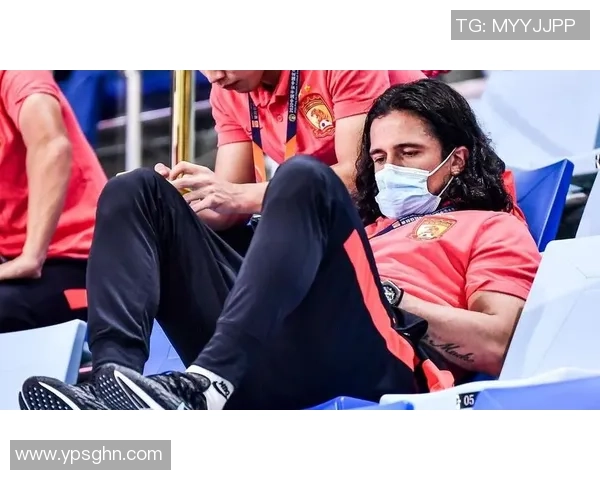 重庆足球队实力飙升创造历史新高引发球迷热议