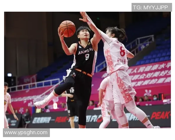 上海羽毛球队在洲际杯积分榜上以98分稳居第一名表现出色