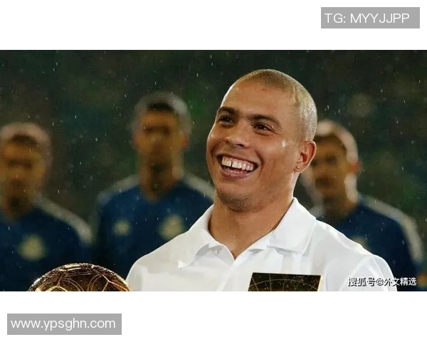 足球明星私生活揭秘与场外趣闻大盘点,谁是最受欢迎的球场外星人 足球明星私生活揭秘与场外趣闻大盘点,谁是最受欢迎的球场外星人